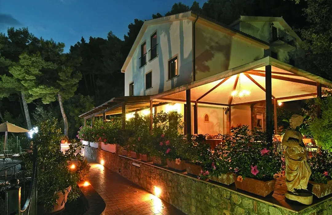 Hotel Villa Delle Meraviglie-1